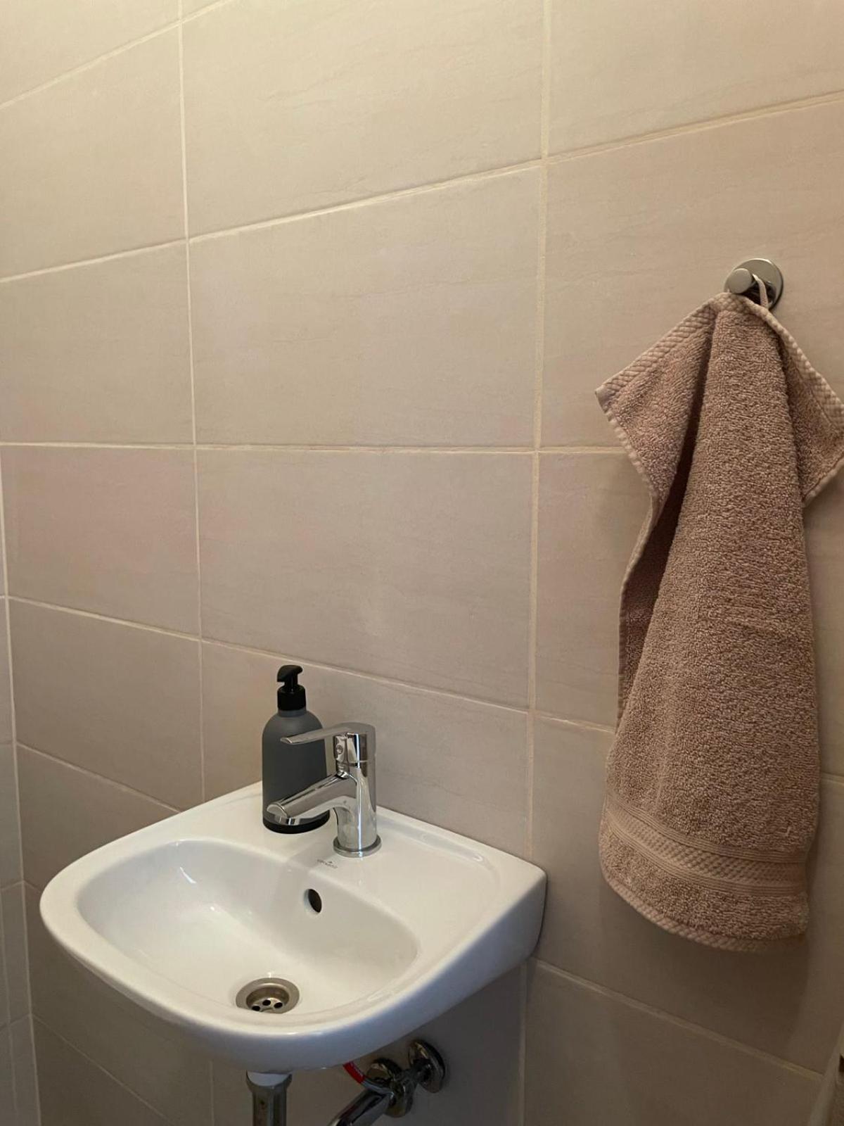 Macropolis Apartments Miskolc Phòng bức ảnh