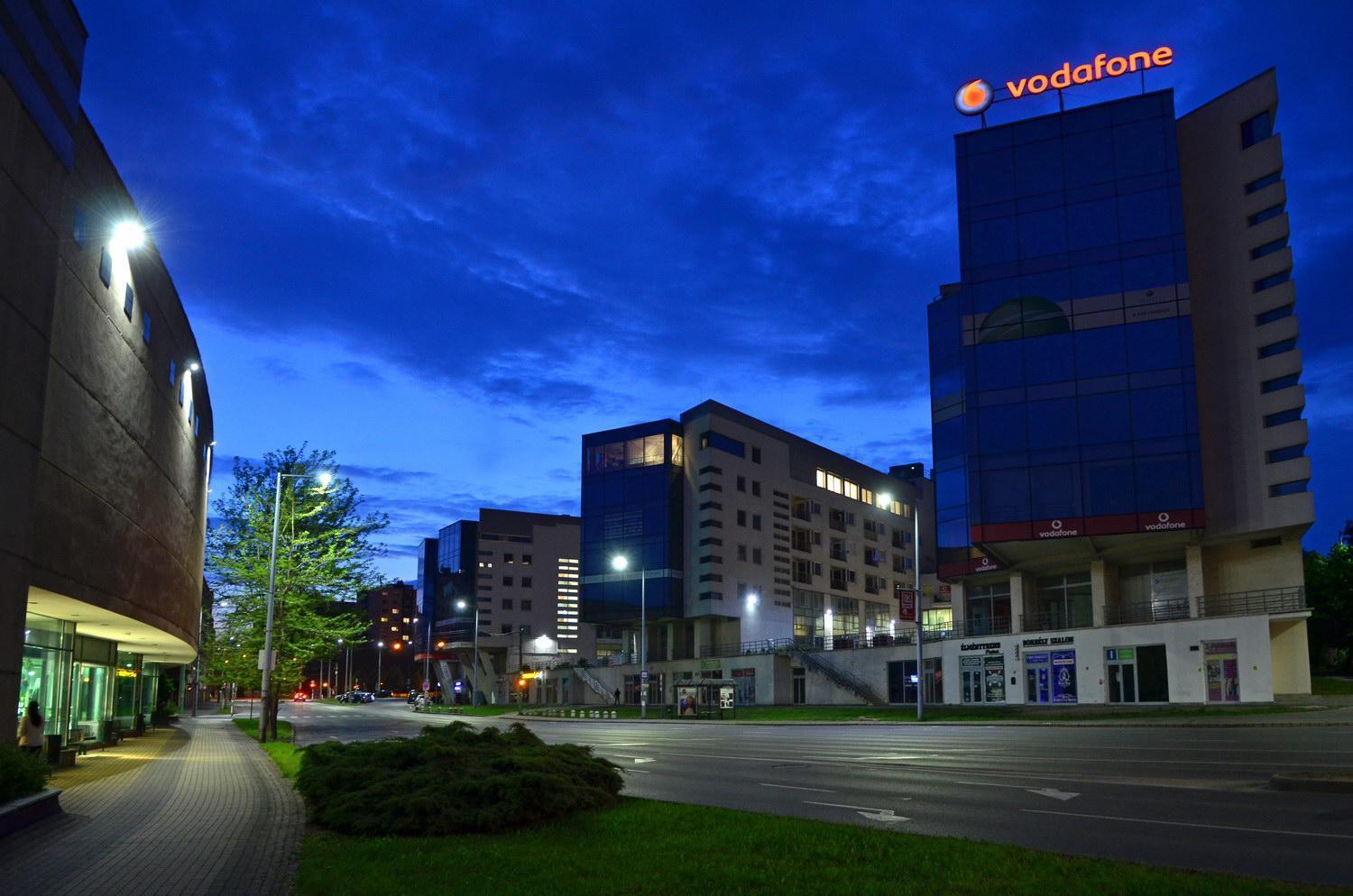 Macropolis Apartments Miskolc Ngoại thất bức ảnh